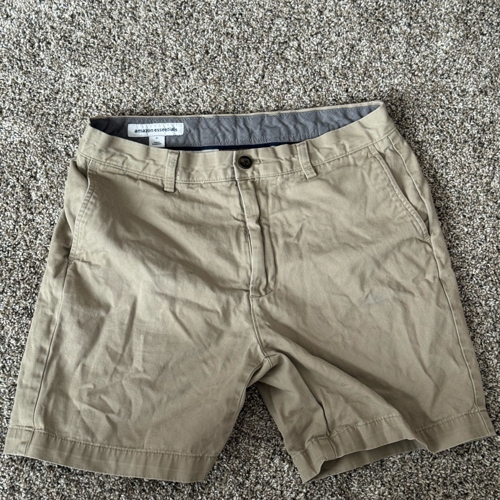 Amazon Essentials Men's Khaki Flat Front Shorts